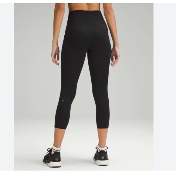 Lululemon fast and free black leggings pockets 23" 4 - Picture 1 of 8